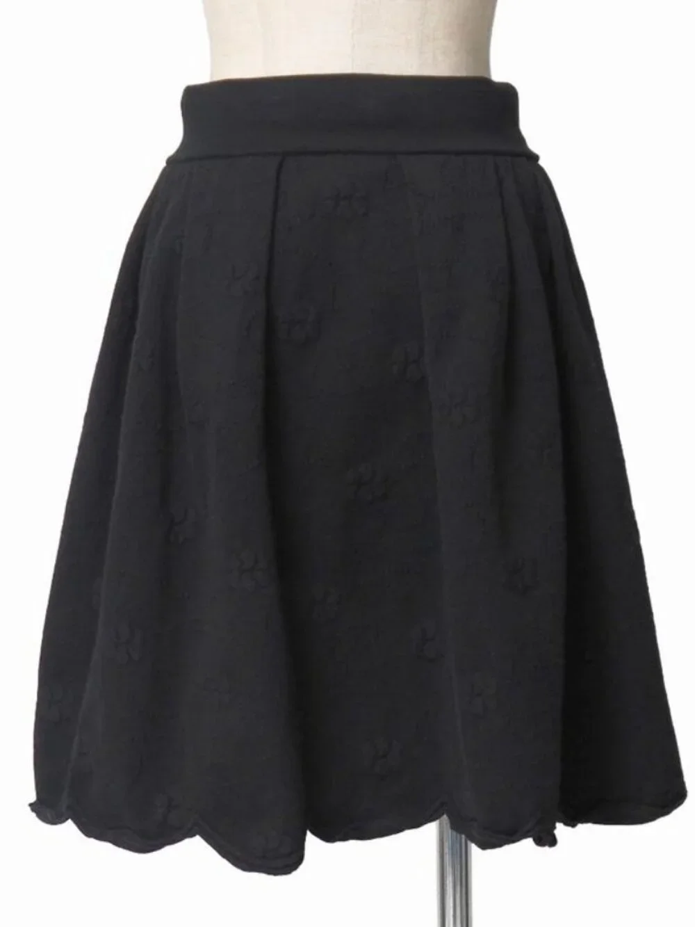 Chanel Skirt Size 36 Flower CC Logo